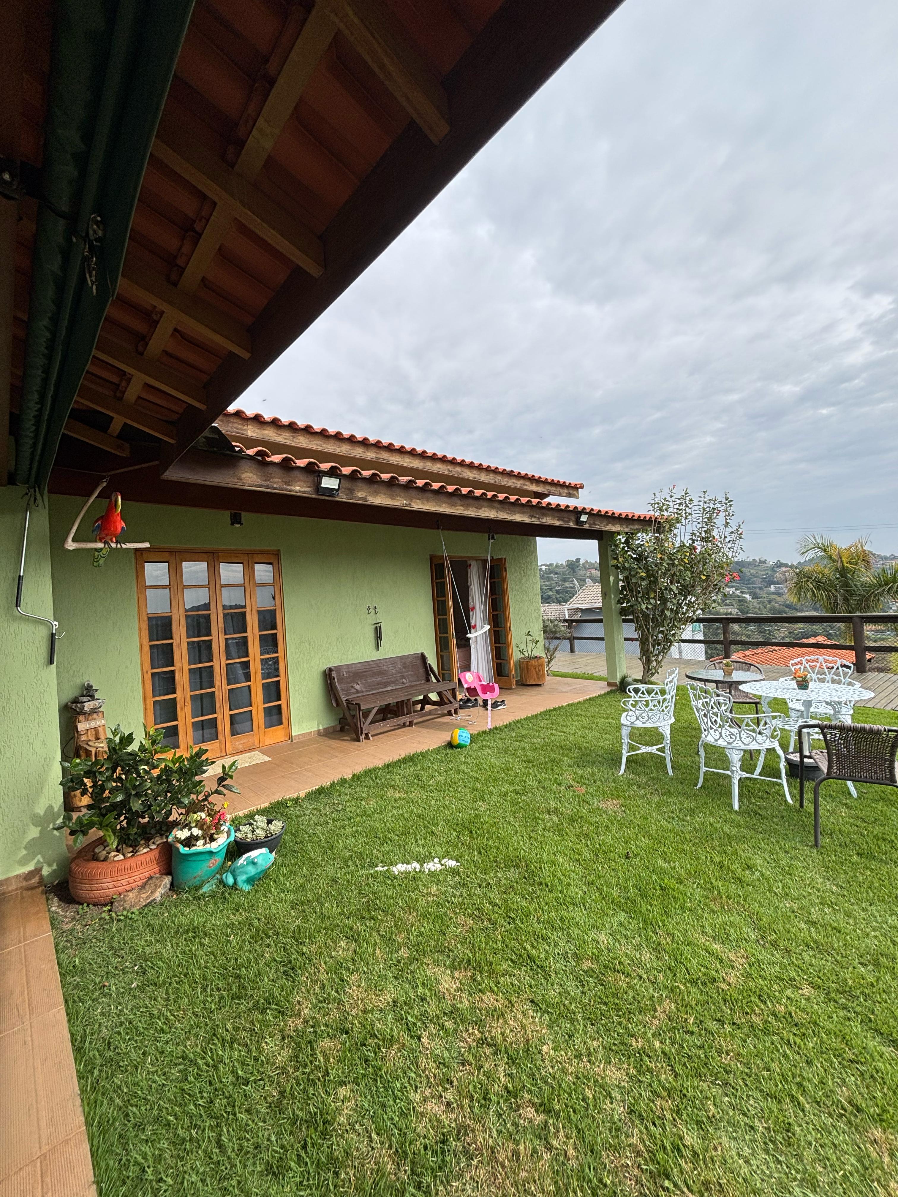 Casa de campo no condomínio em Igaratá