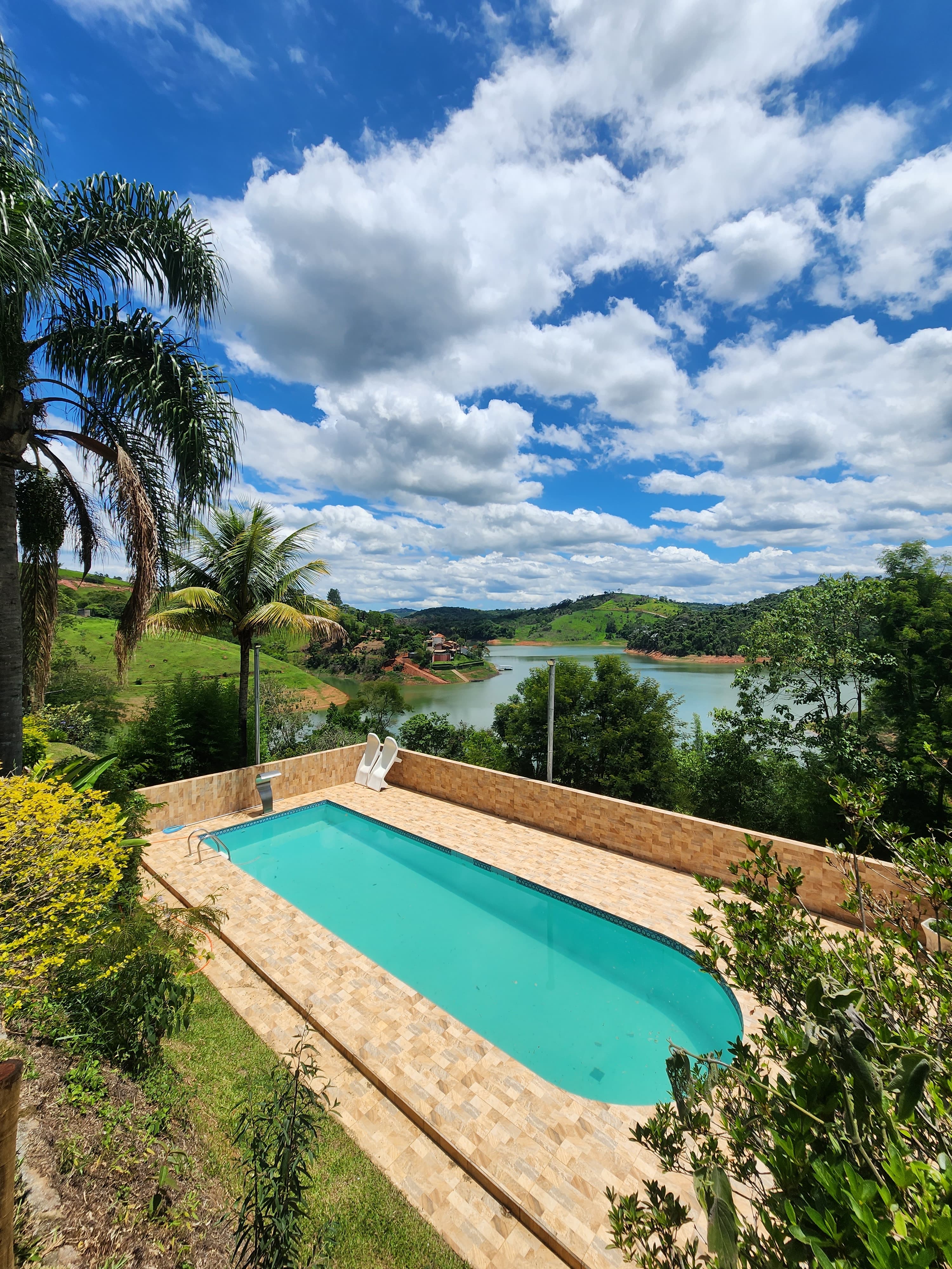 Chácara em igarata pé na agua